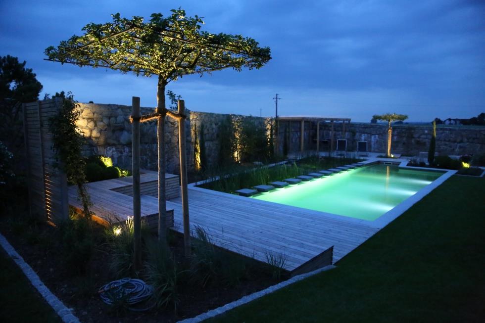 Eclairage de la baignade la nuit par des LED
