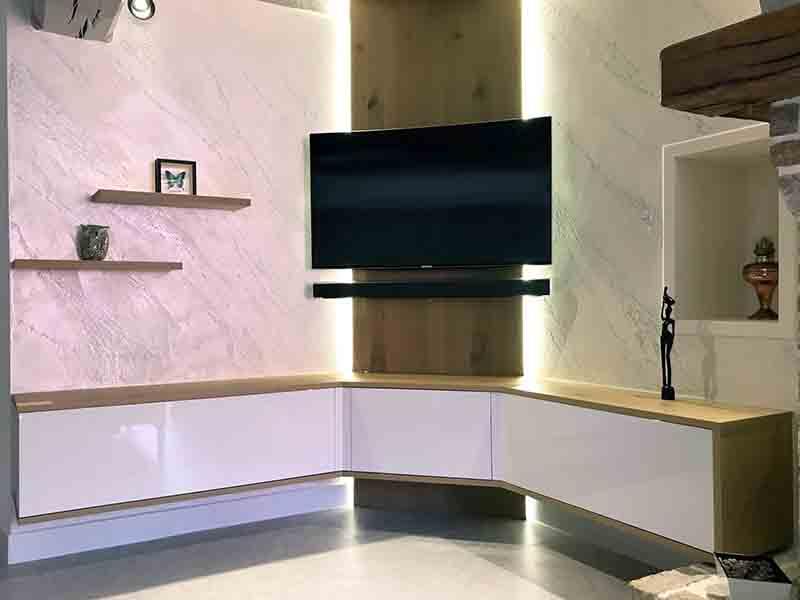 Meuble tv d'angle avec peinture istinto