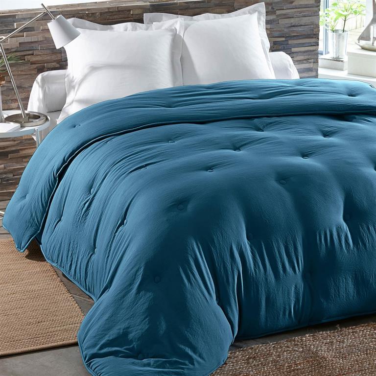 Couette chaude 140x200 bleu canard en polyester