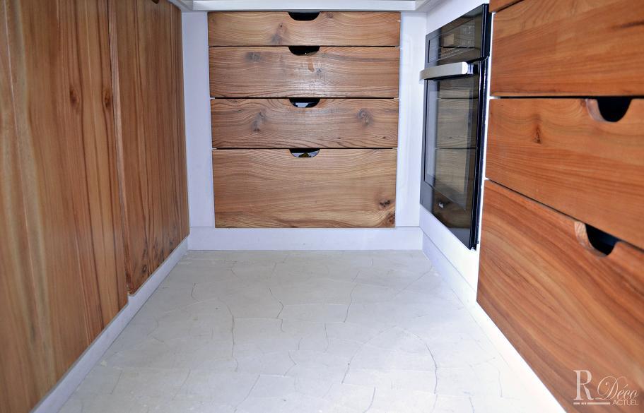 Meubles bas de cuisine en bois avec tiroirs