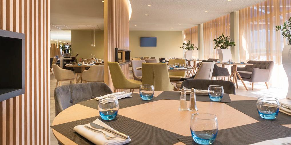 Rénovation et aménagement des espaces communs de l'hôtel Novotel http