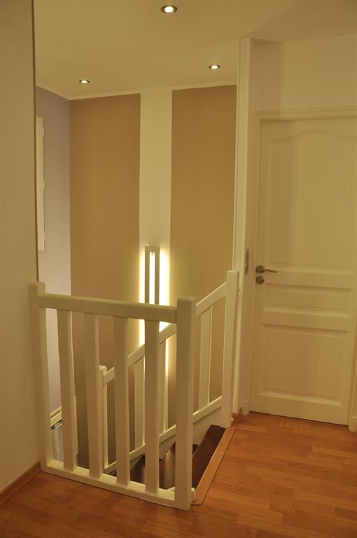 Escalier d'accès étage