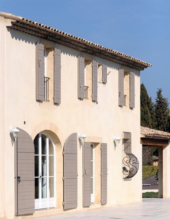 Cette maison provençale présente les attributs de la bastide 