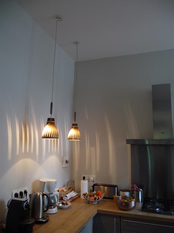 2 Volupte 16 éclairent le plan de travail avec une lumière vivante