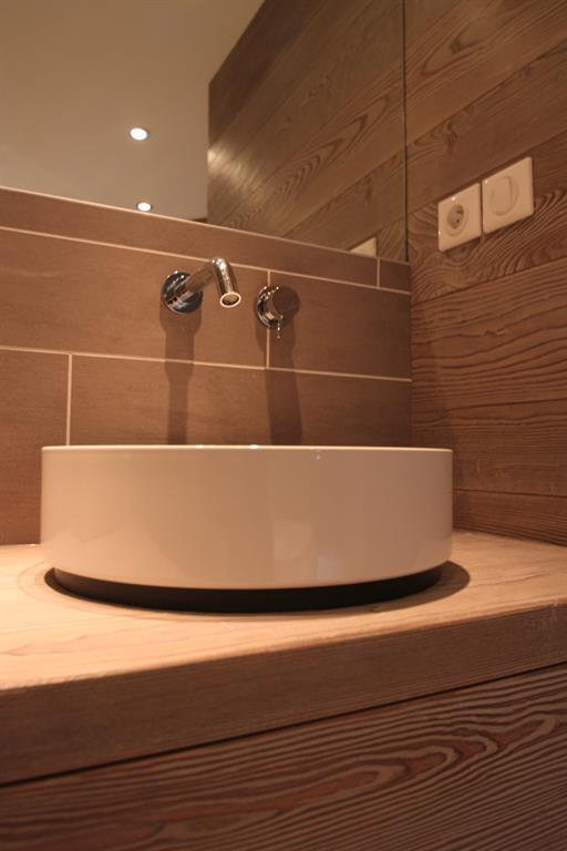 Salle de bain ouverte sur chambre principale