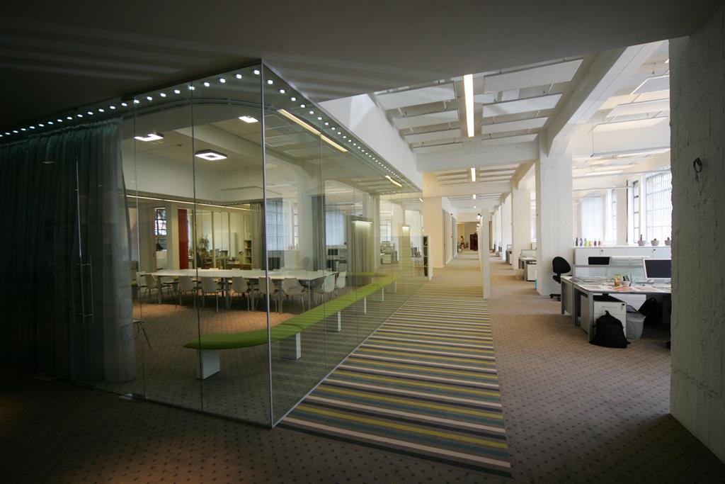 Bureaux en open space