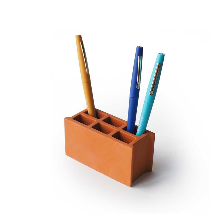 Pot à crayons en béton terracotta