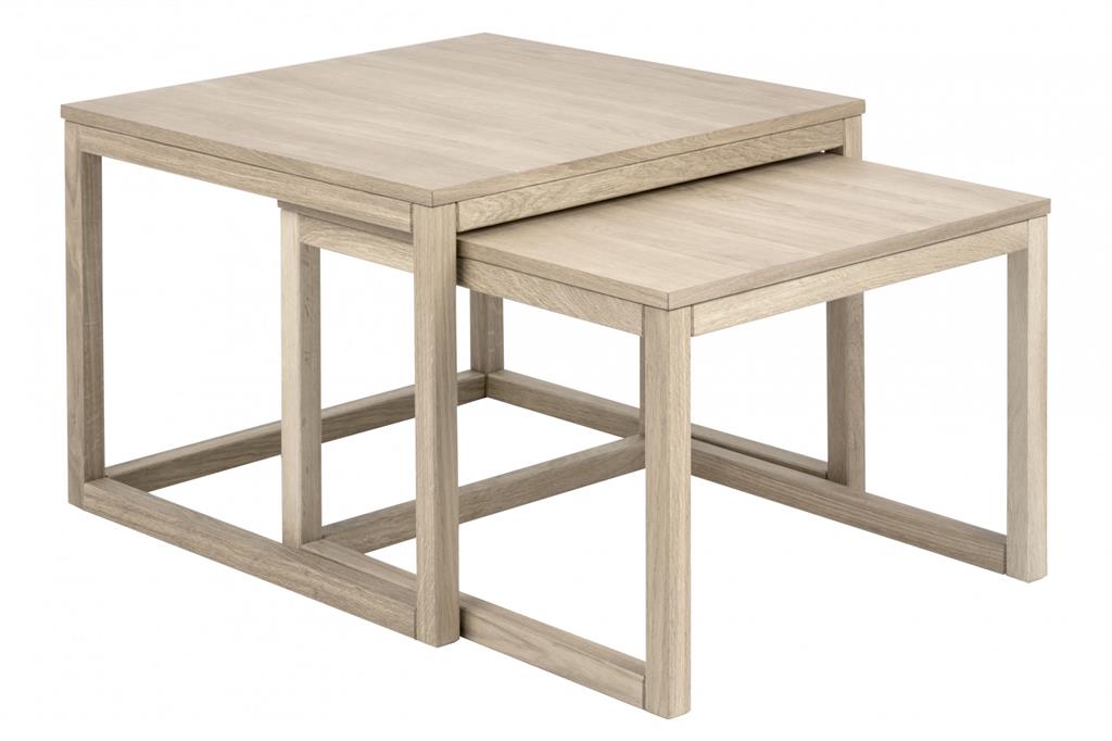 Tables basses gigognes en bois de chêne naturel