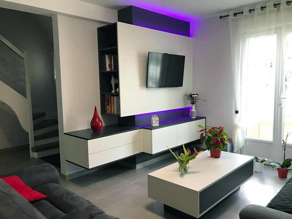 Meuble tv avec niches et table basse