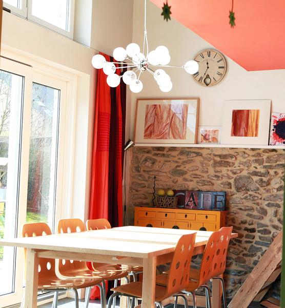 Salle à manger lumineuse