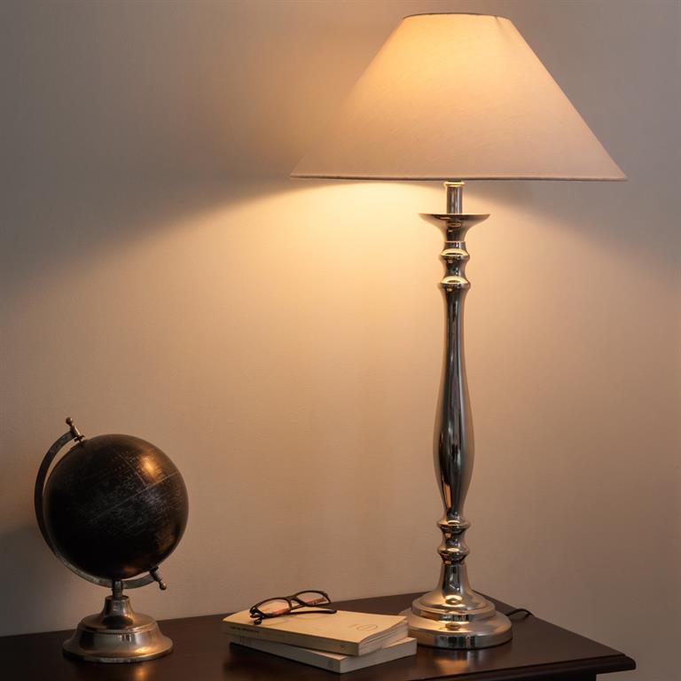 Lampe en métal chromé et abat-jour en tissu H 90 cm