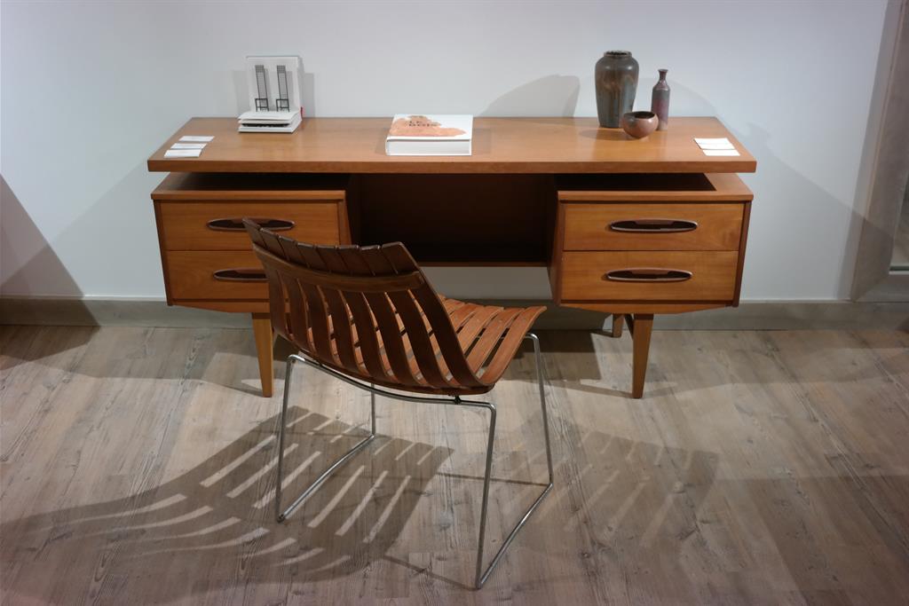 Bureau G-Plan et chaise de Hans Brattrud