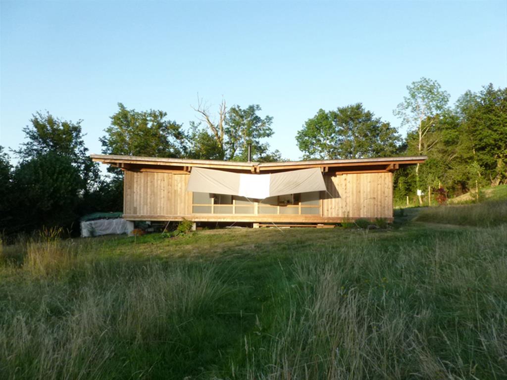 La maison en bois une fois fermée