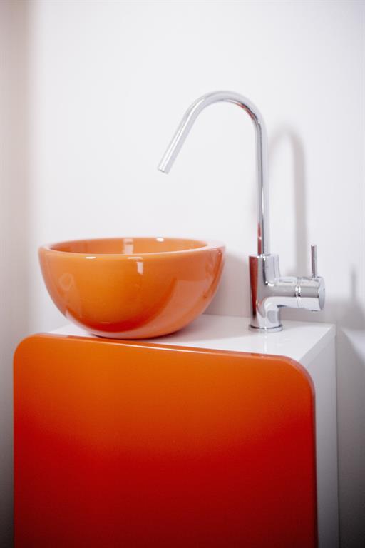 Lave-main en céramique orange