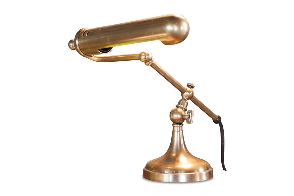 Lampe de bureau en métal doré