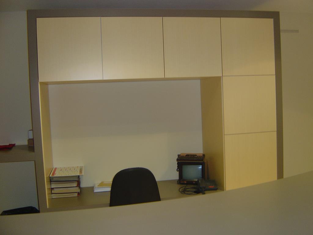Bureau et rangements 