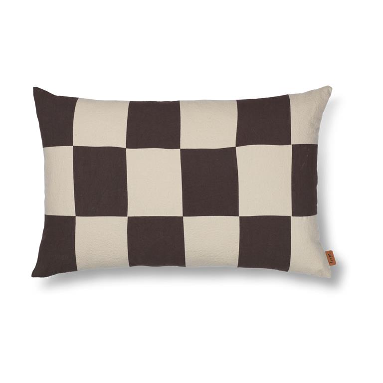 Coussin rectangulaire en coton à carreaux café 40x60cm Fold patchwork - Ferm living