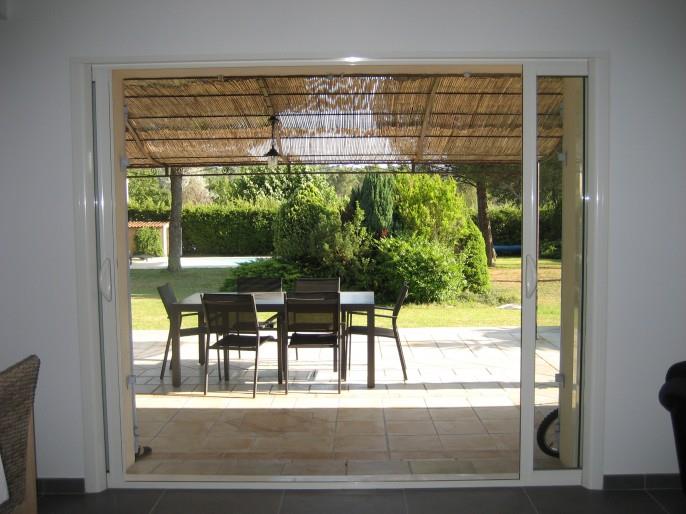 Terrasse semi ombrée / ensoleillée sous pergola