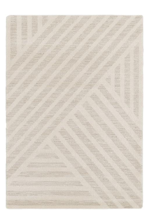 Découvrez une expérience tactile ultra douce avec ce tapis créé grâce à une fusion astucieuse de microfibre et de fil microset incroyablement doux.La lumière, se reflétant sur la surface lisse ...