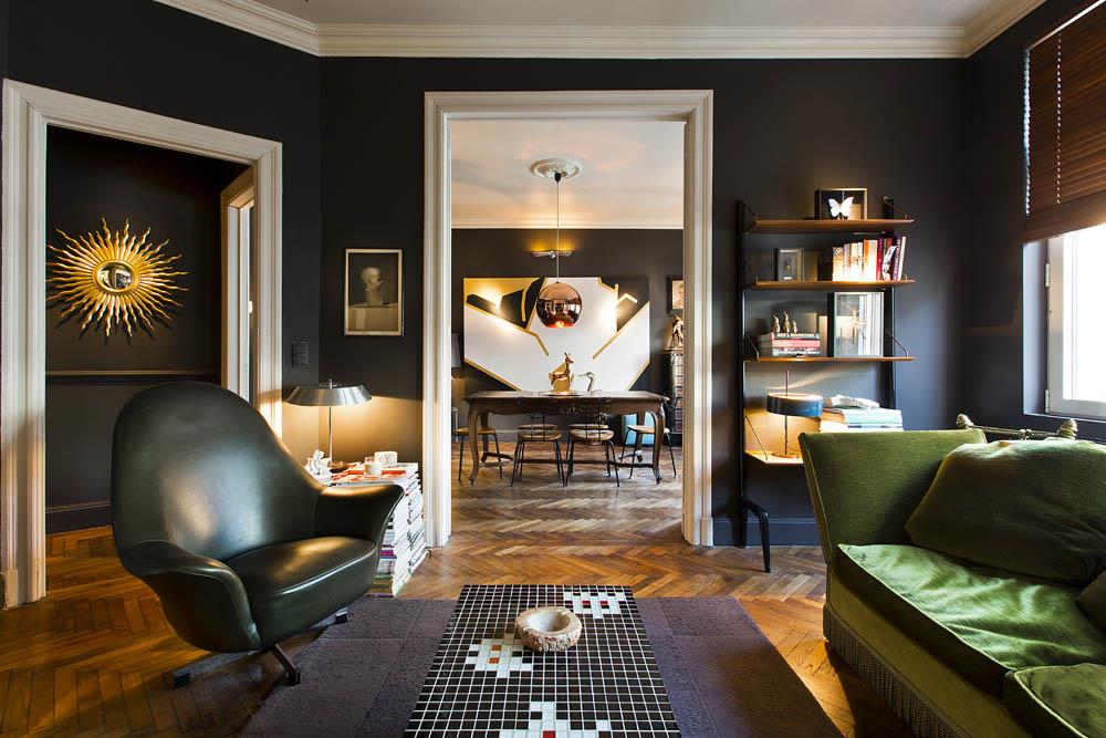Moulures & couleurs sombres - Frenchy Fancy  Design d'intérieur noir, Idée  salle à manger, Deco interieur design