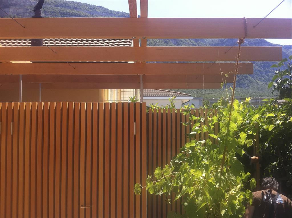 Meuble de jardin et pergola 