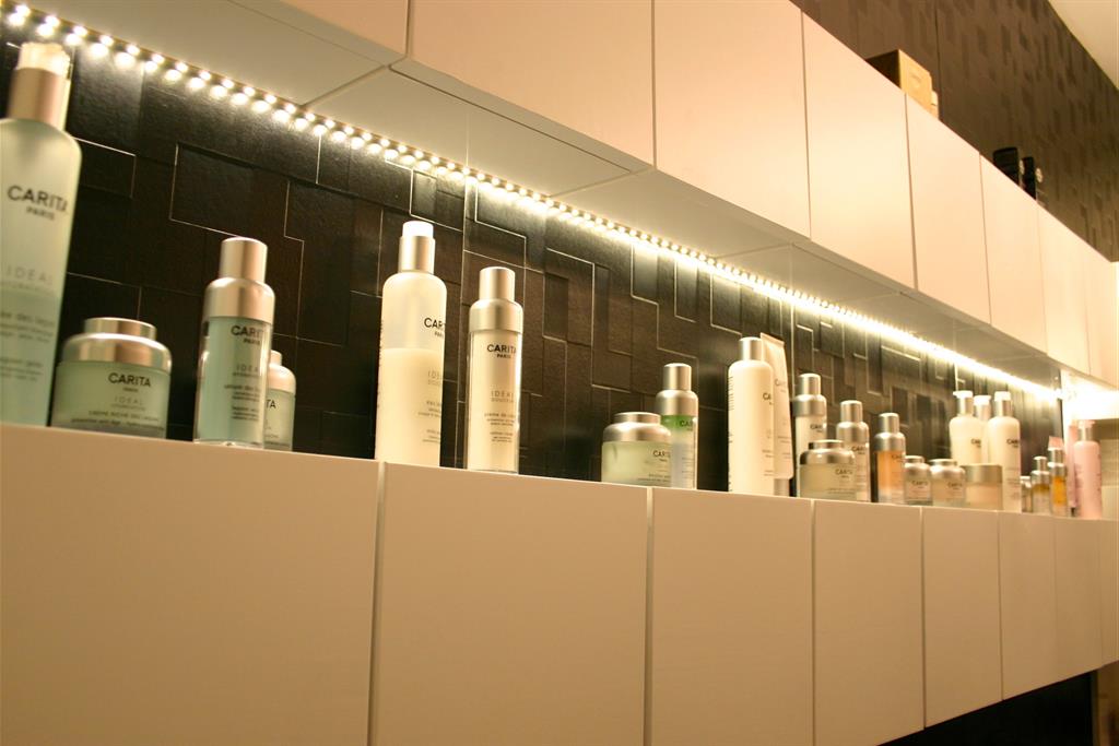 Présentoir/stockage de produits de beauté