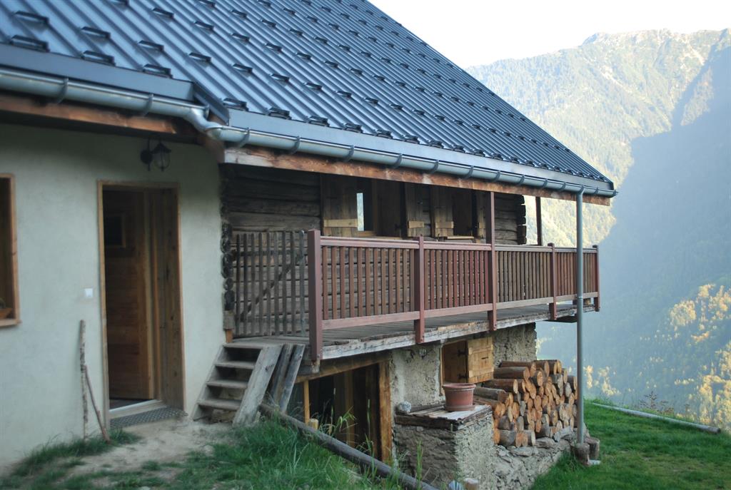 Vue ouest du chalet a queilge
