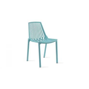 Chaise de jardin ajourée en plastique bleu