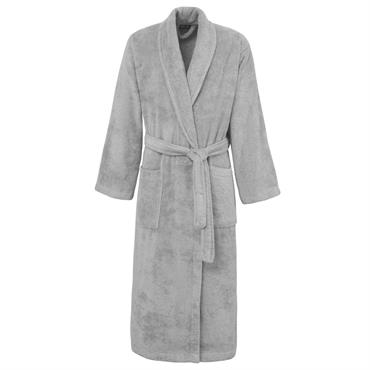 Le peignoir LUXURY à col châle vous apporte le confort dont vous avez besoin pour un style décontracté dans une coupe ajustée. De deux poches et d'une ceinture à ajuster ...