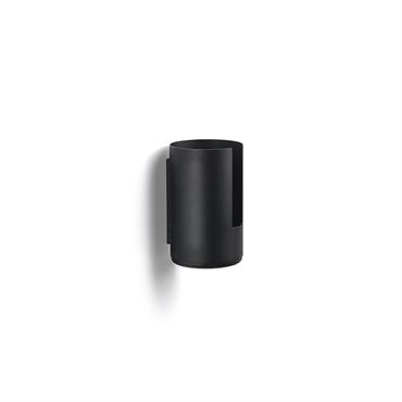 Rim est la gamme d’accessoires de salle de bain de luxe et fonctionnels de Zone Danemark. Son design exclusif mais simple a été créé en collaboration avec le duo de ...