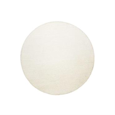 Solide et résistant : voilà ce qui caractèrise le tapis « TOULOUSE ». Design épuré, couleur et matière fortes : ce tapis est un must have. Fait de jute et ...