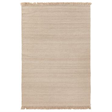 Apportez un confort naturel dans votre maison : les tapis en laine de benuta inspirent par leur élégance simple et rehaussent n'importe quelle pièce de la maison. Les tapis en ...