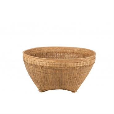 Usage : rangementMatière : RotinCouleur : naturelLongueur : 85 cmLargeur : 85 cmHauteur : 42 cmPoids : 2,15 kg 