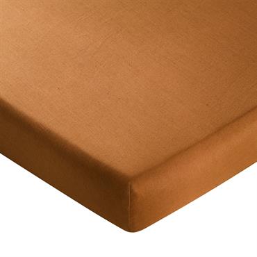 Laissez-vous tenter par la fraicheur de ce drap-housse 90x200x28 marron noisette en lin. Connu pour sa solidité grâce à son tissage serré, le lin est également souple et agréable au ...