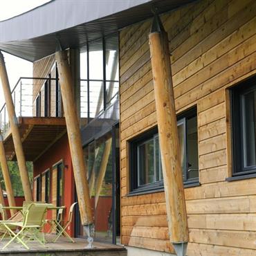 Le système de construction à ossature est le système le plus répandu sur le marché de la construction en bois. ... Domozoom