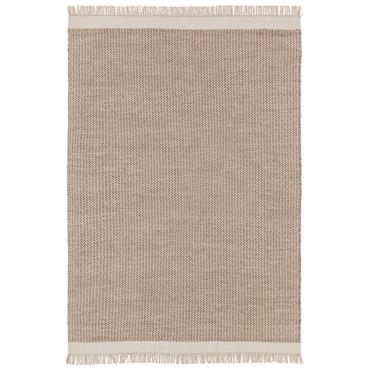 Apportez un confort naturel dans votre maison : les tapis en laine de benuta inspirent par leur élégance simple et rehaussent n'importe quelle pièce de la maison. Les tapis en ...