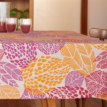 Nappe enduite rouge ovale 160 x 200 cm