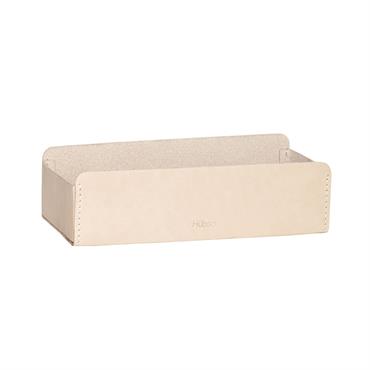 Le Studio Pot à crayons Large Beige est un accessoire pratique et intemporel. Son cuir de qualité est agréable au toucher et offre une très bonne durabilité. Une alternative chic ...
