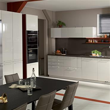 Cuisine entièrement sur-mesure  Domozoom