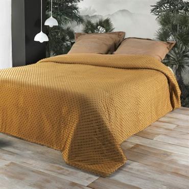 Vendu à l'unité Dimensions: 180x240cm, 230x250cm, 250x260cmMatière: 100% Polyester Finition: bord droit 