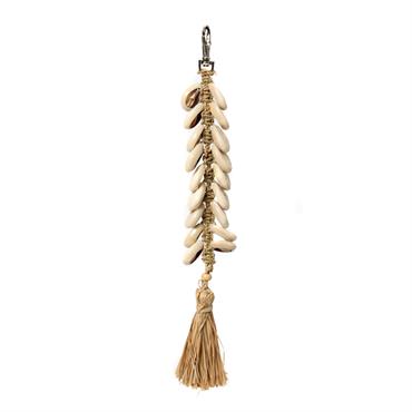 Porte-clés en coquillages et raphia