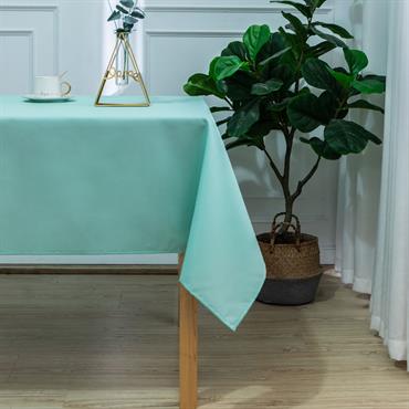 Idéal pour protéger votre table de cuisine ou de salon de jardin, cette nappe anti-taches unie. apportera une note colorée à votre extérieur. . Nous vous proposons une belle palette de ...