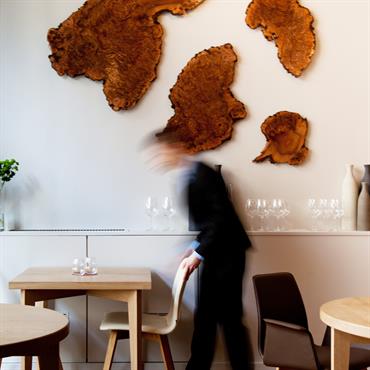 Restaurant gastronomique Paris 7  Domozoom