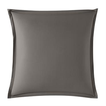 Cette taie de la collection INFLUENCE a de nombreux avantages : douce, résistante et intemporelle. Composée en percale, 100% coton peigné avec un tissage serré de 80 fils/cm², vous allez ...