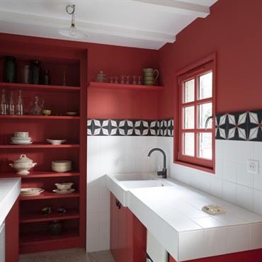 Réhabilitation forte en couleurs pour cette maison de village bourguignonne.
Les propriétaires ont souhaité créer un contraste entre la rusticité de ... Domozoom