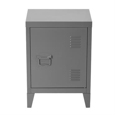 Armoire en bois clair avec façades dorées sculptées