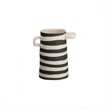 Un vase rond original fait à la main. Son design rayé et empreint de caractère et de personnalité apportera une touche unique à votre intérieur. Dimensions : 22 x 20 ...