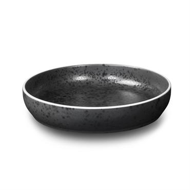 Produit à usages professionnels et particuliers.Assiette gourmet de la collection Aster Granit par Médard de Noblat.  Aster affirme sa simplicité grâce à ses formes arrondies, soulignées par un élégant ...