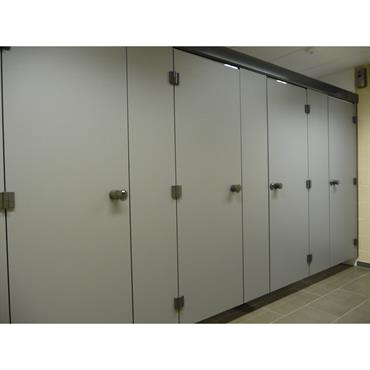 Des cabines sanitaires pour espace collectif  Domozoom