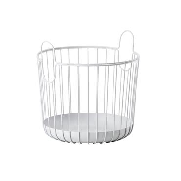 La légèreté et les lignes douces du panier ajoutent du caractère aux poignées pratiques créées dans la mise en miroir de deux arches symétriques. La série de spas Inu reflète ...
